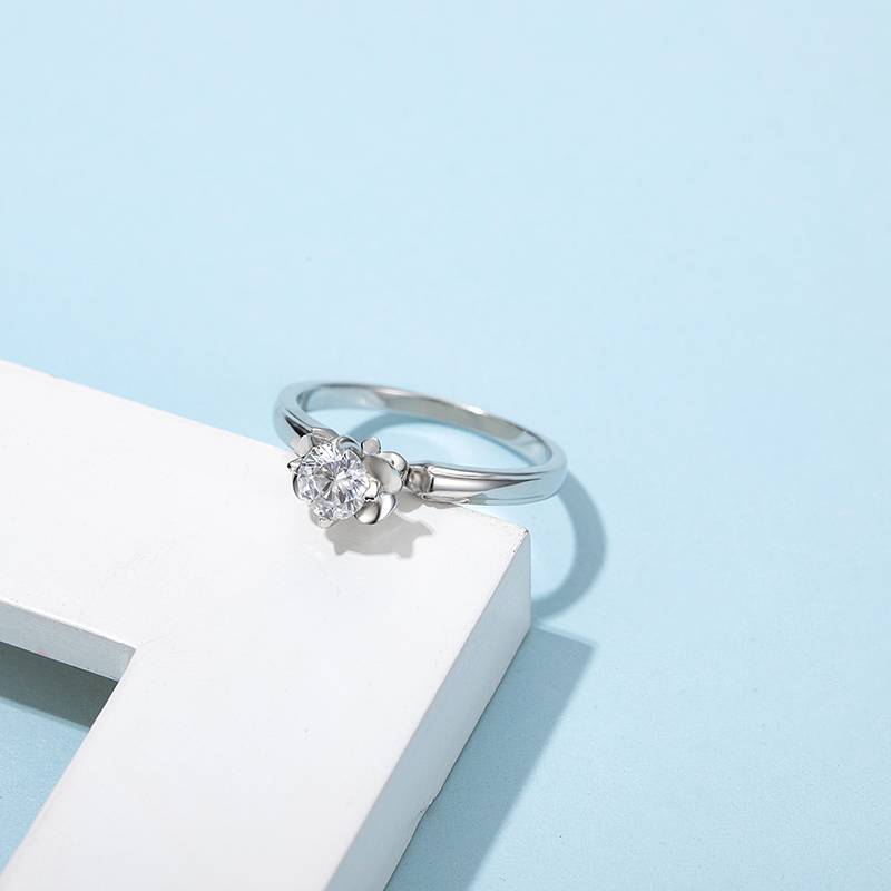 Straight arm Tang Yan's S925 silver plated platinum Moissanite women's ring 50 points D-grade