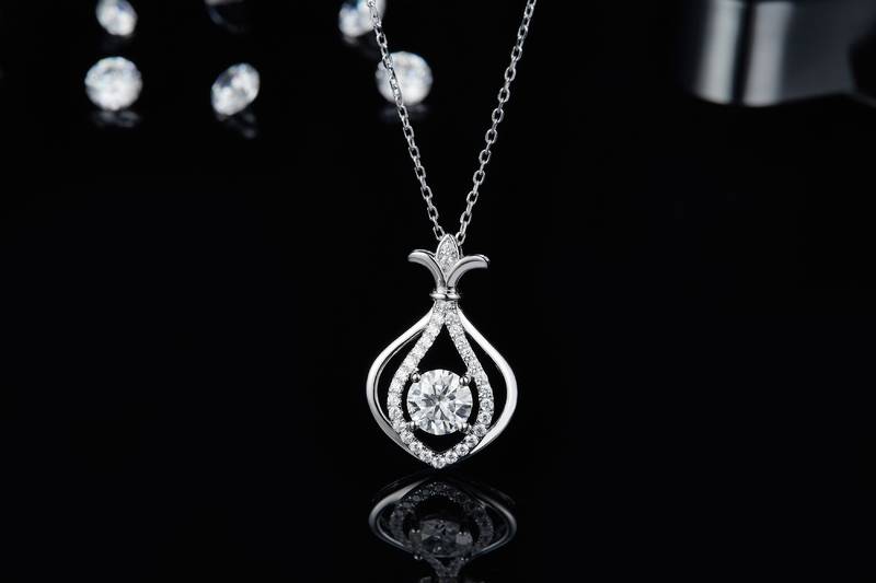 JS060款小葫芦S925银镀白金莫桑钻红蓝绿宝项链1.0ct
