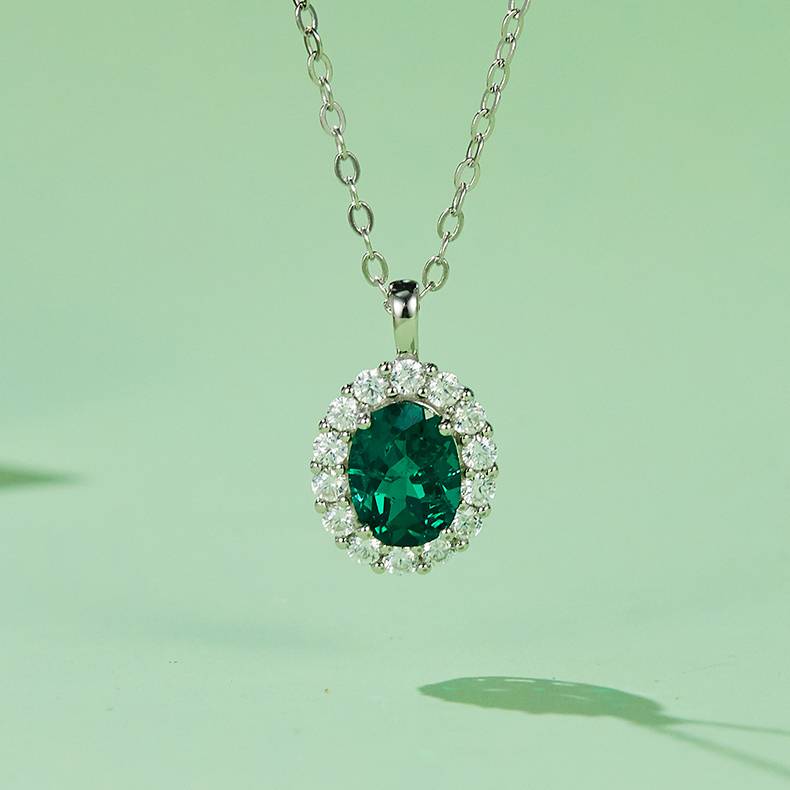 AP0317 蛋形培育祖母绿S925银镀白金Necklace8*6mmmm/1.0ct