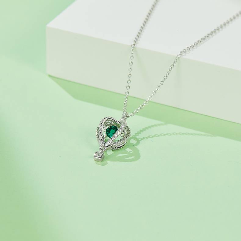 LP0072 圆形培育祖母绿S925银镀白金项链0.52CT