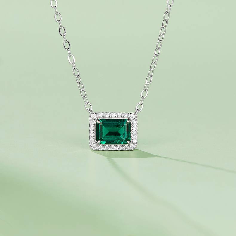 N0005 长方形培育祖母绿S925银镀白金项链7*5mm/0.9CT