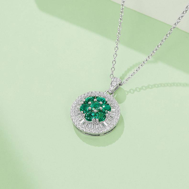 P2020299 厘石培育祖母绿S925银镀白金Necklace0.75ct