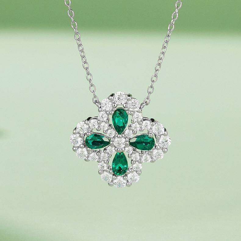 P2020306 四叶草培育祖母绿S925银镀白金Necklace1.0ct