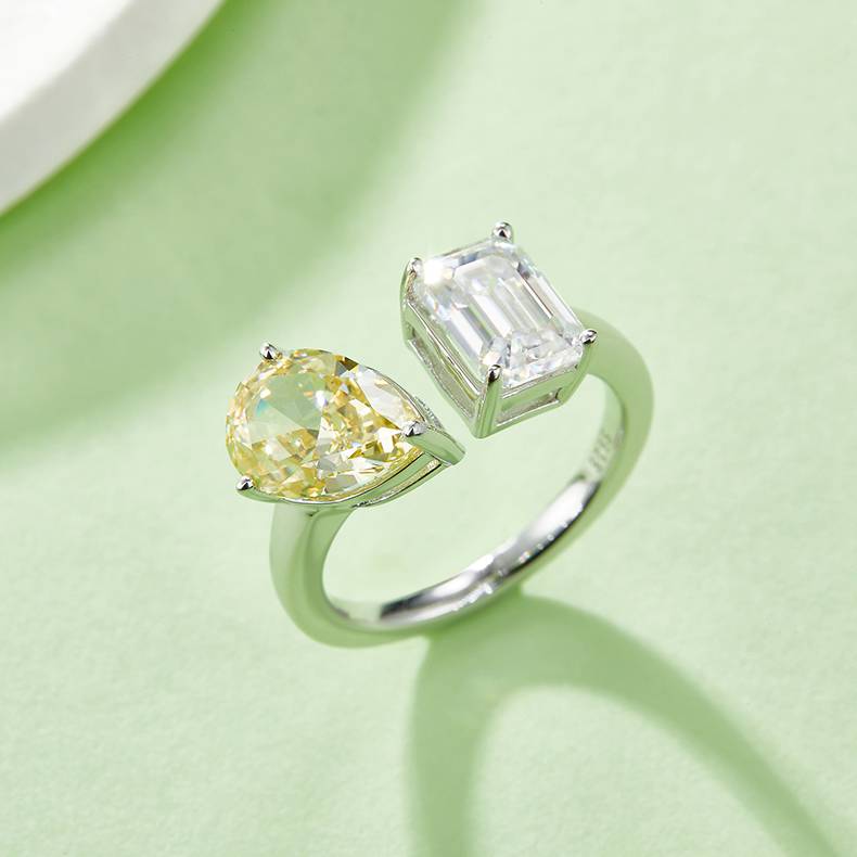 梨形冰花切AND长方MoissaniteS925银镀白金Women's Ring2ctD级