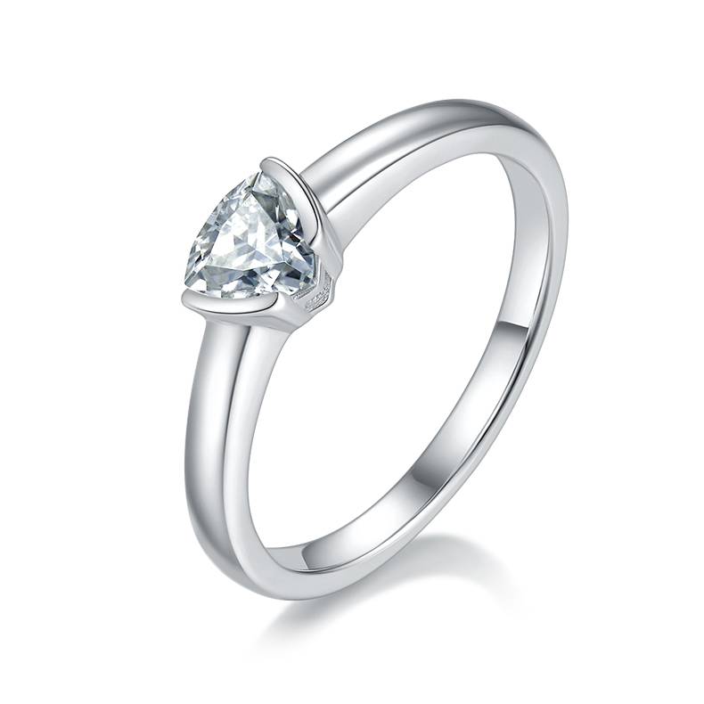 简约三角形S925银镀白金MoissaniteWomen's Ring0.5ctD级