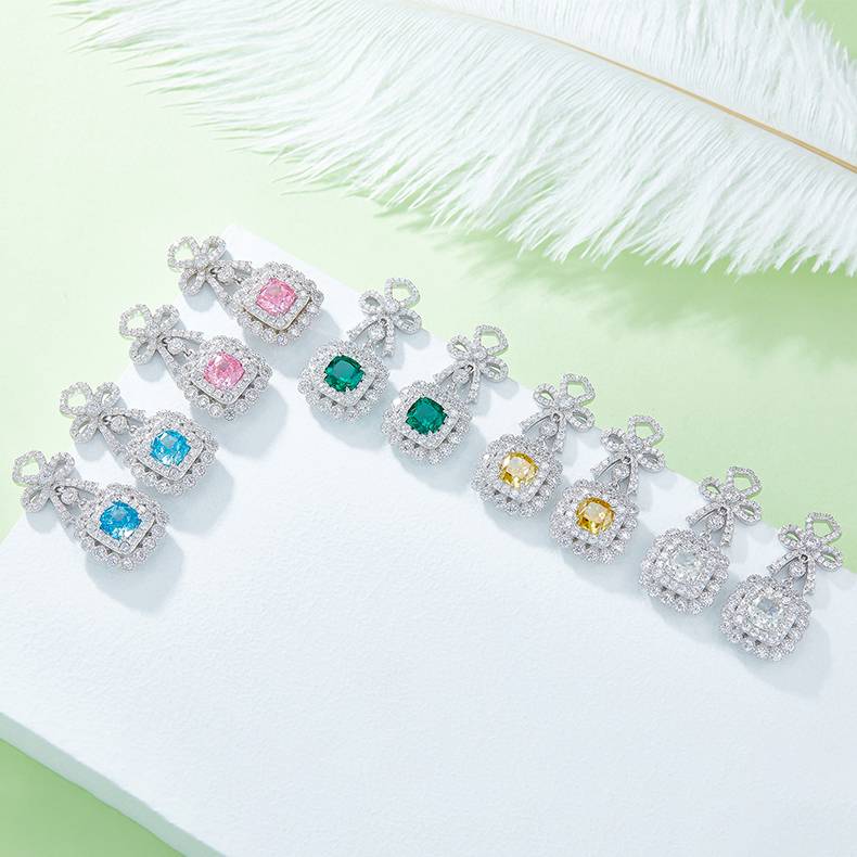 E0698 款S925银镀18K白金枕形培育彩宝耳环6*6mmmm/1.0ct*2