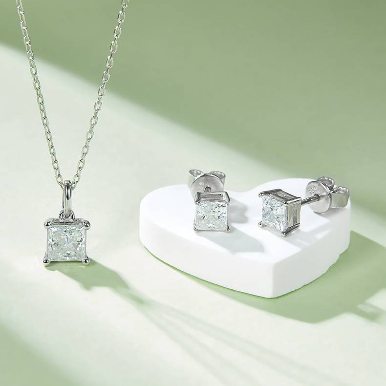 Classic正方形S925银镀白金MoissanitePendantStud Earring套装