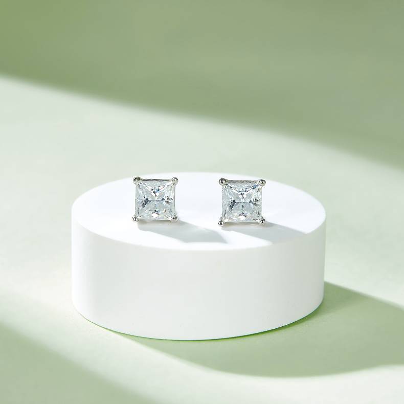 Classic Square S925 Silver Plated Platinum Moissanite Diamond Pendant Earnail Set