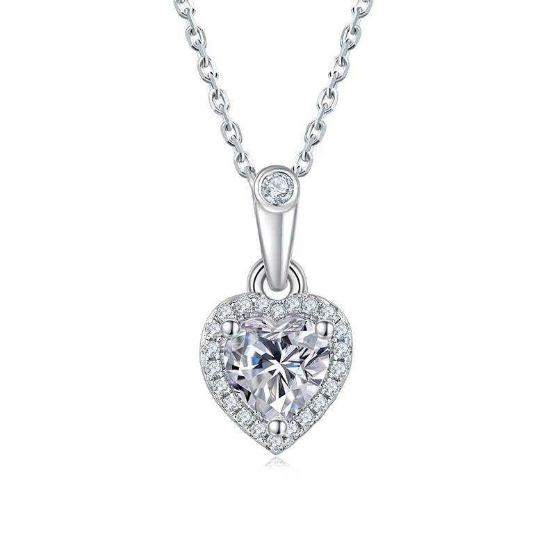 Affordable Luxury心形S925银镀白金MoissanitePendantStud Earring套装