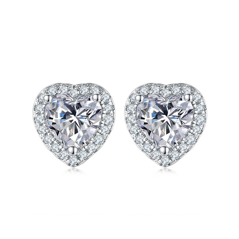 Affordable Luxury心形S925银镀白金MoissanitePendantStud Earring套装