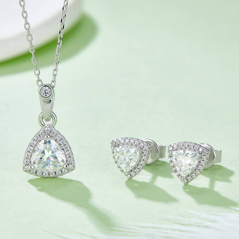 Light luxury triangle S925 silver plated platinum Moissanite diamond pendant earring set