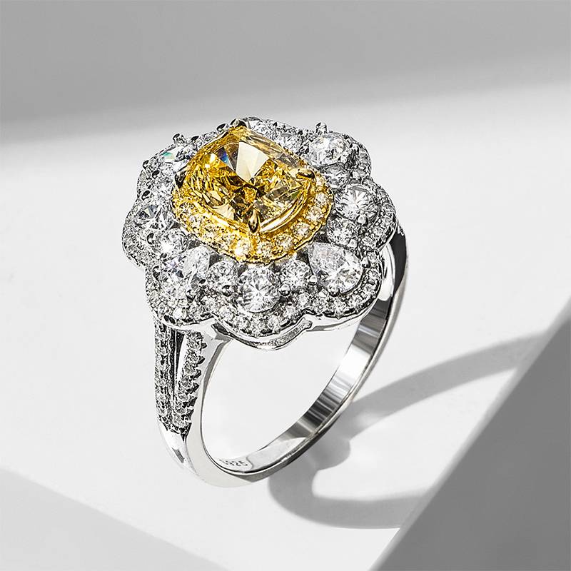 RS02669A1款S925银镀白金高碳钻Ring冰花切黄色6*8mmmm肥长方