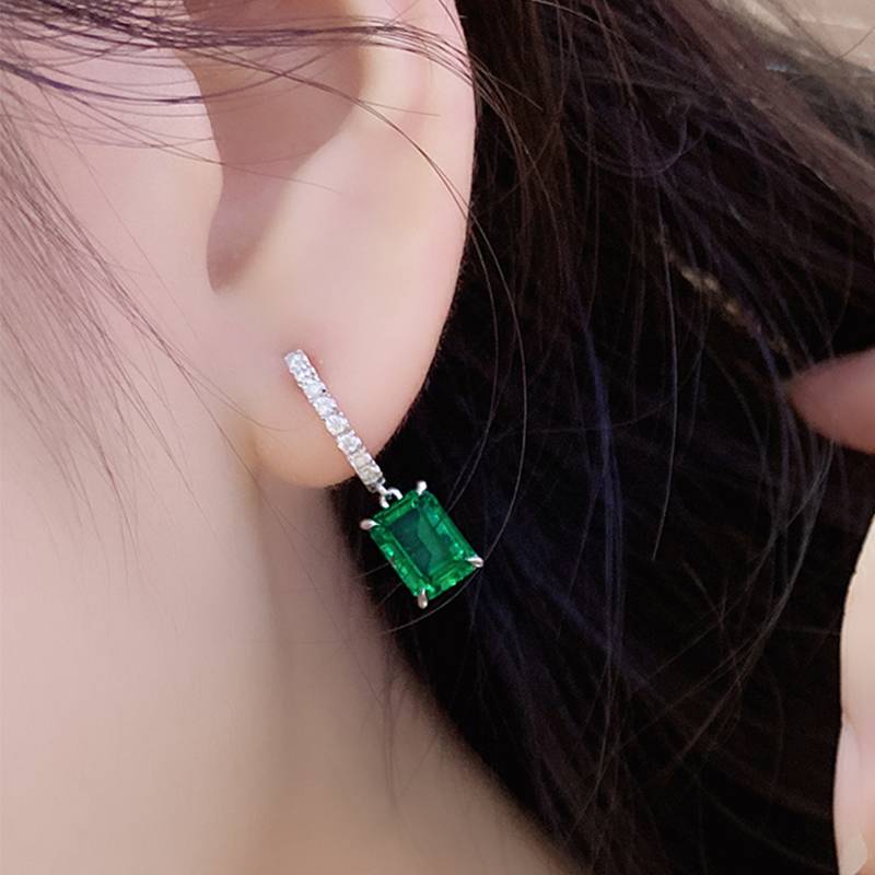 E099培育祖母绿S925银镀白金耳钉耳饰主石8*6mm/2.75克拉