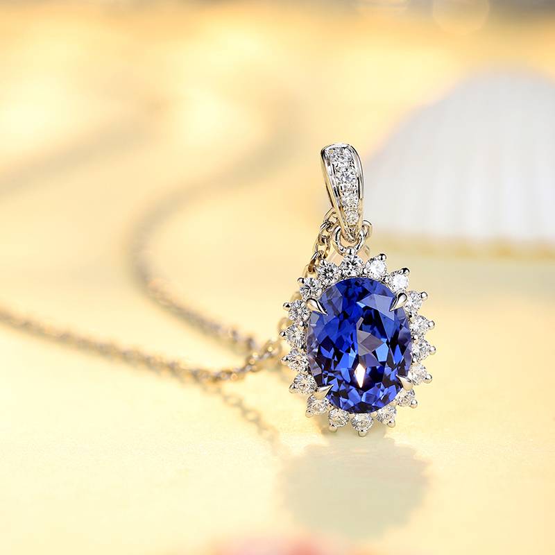 N088培育彩宝S925银镀白金Necklace6.5*8mm.5mm/2.0ct