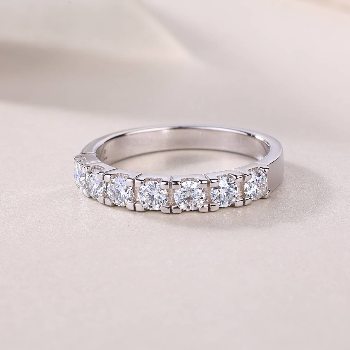 R12961款S925银镀18K白金Women's RingMoissanite厘石0.7ct