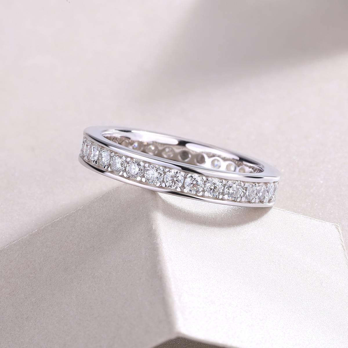 R13018款S925银镀18K白金Women's RingMoissanite厘石0.9ct