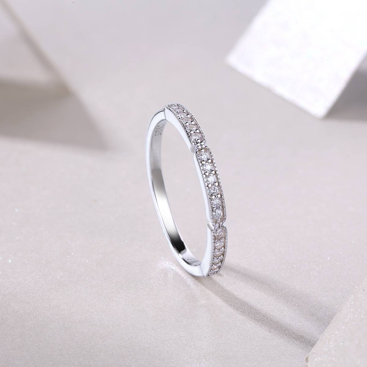 R13060款S925银镀18K白金Women's RingMoissanite厘石0.144ct