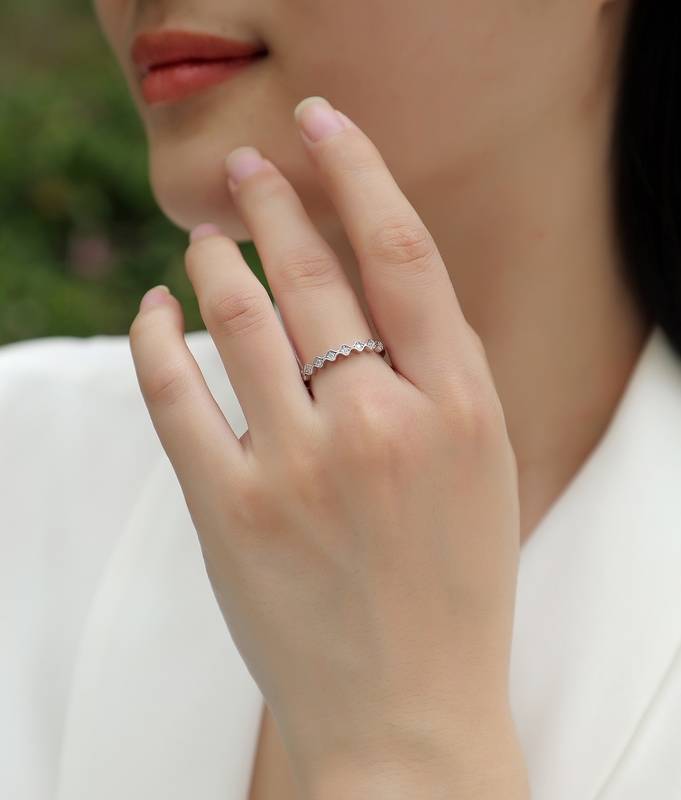 R13062款S925银镀18K白金Women's RingMoissanite厘石0.08ct