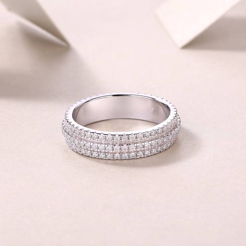 R13044款S925银镀18K白金女戒莫桑钻厘石0.84CT