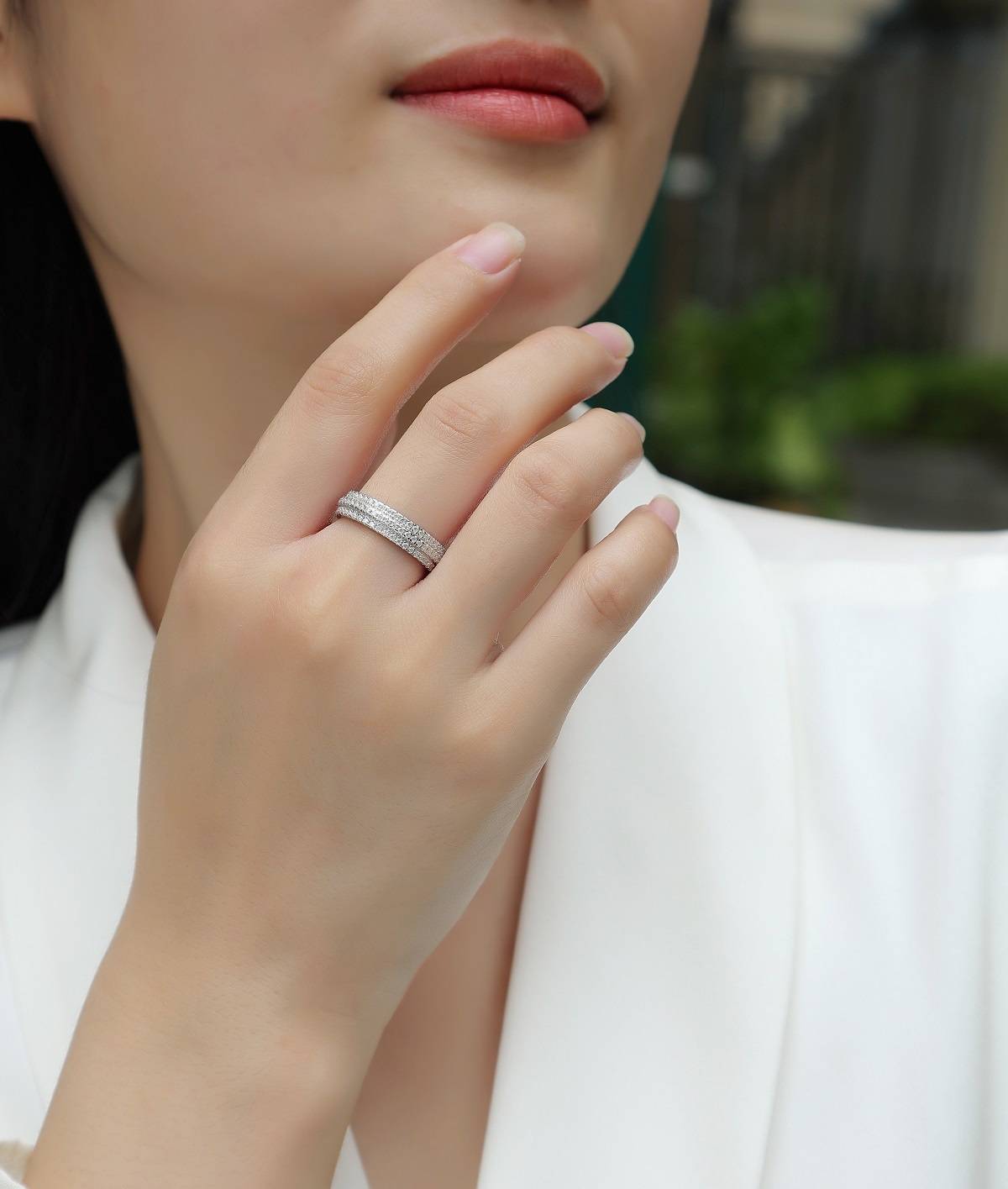 R13044款S925银镀18K白金Women's RingMoissanite厘石0.84ct