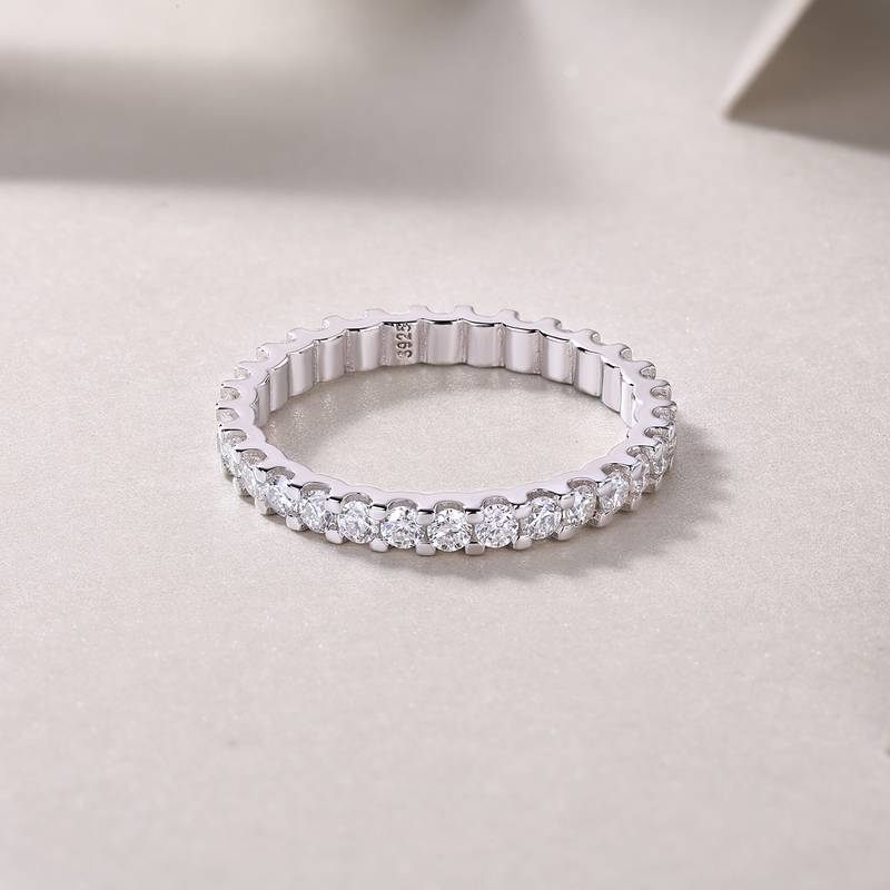 R13147款S925银镀18K白金女戒莫桑钻厘0.9CT