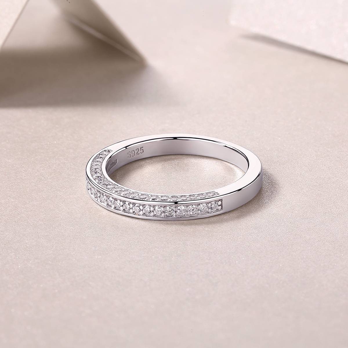 R13130款S925银镀18K白金女戒莫桑钻厘石0.444CT