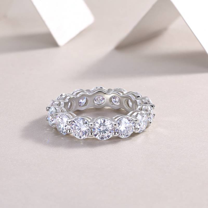 R13531款S925银镀18K白金女戒莫桑钻厘石6.5CT