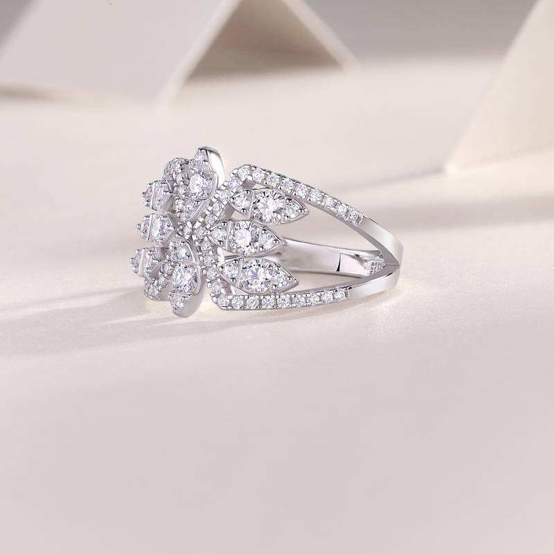 R13336款S925银镀18K白金女戒莫桑钻厘石1.0CT