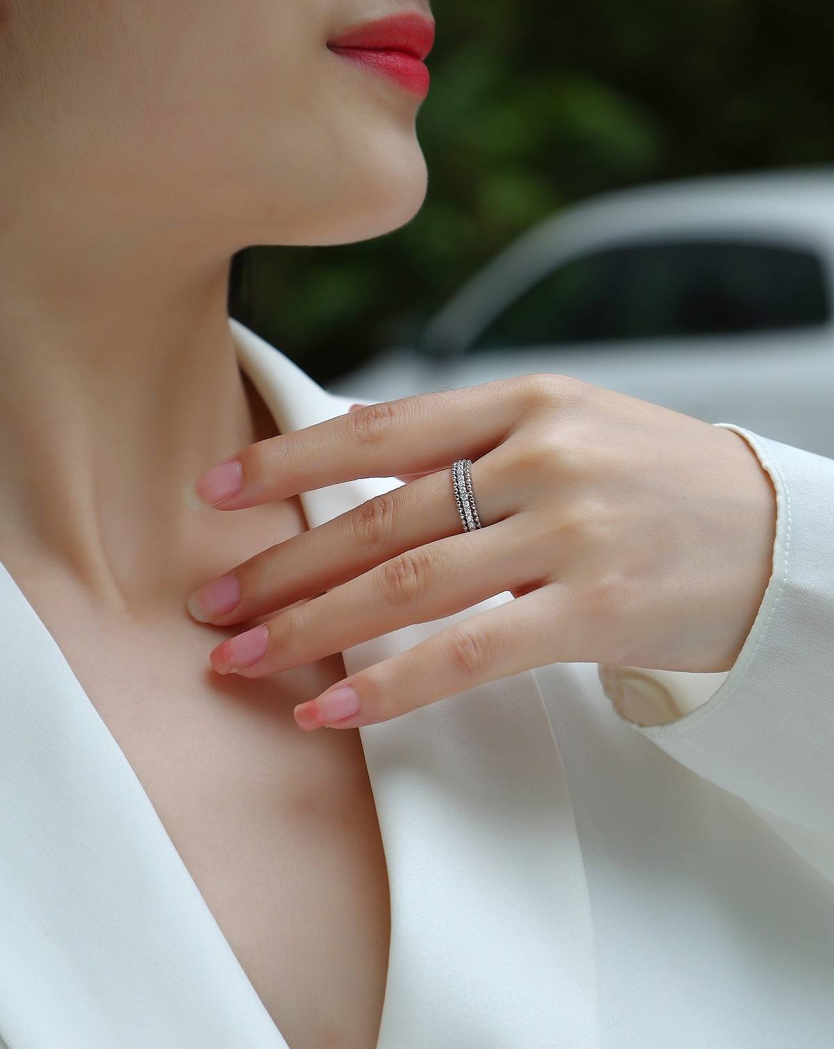 R13318款S925银镀18K白金女戒莫桑钻厘石0.6CT