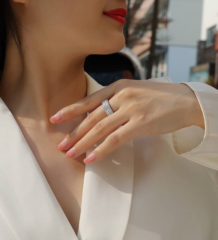 R13317款S925银镀18K白金Women's RingMoissanite厘石1.068ct