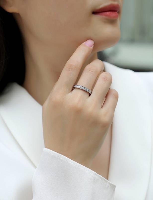 R13018款S925银镀18K白金Women's RingMoissanite厘石0.9ct