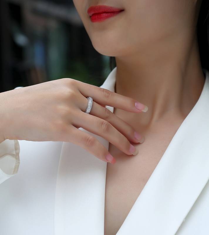 R13409款S925银镀18K白金女戒莫桑钻厘石2.12CT