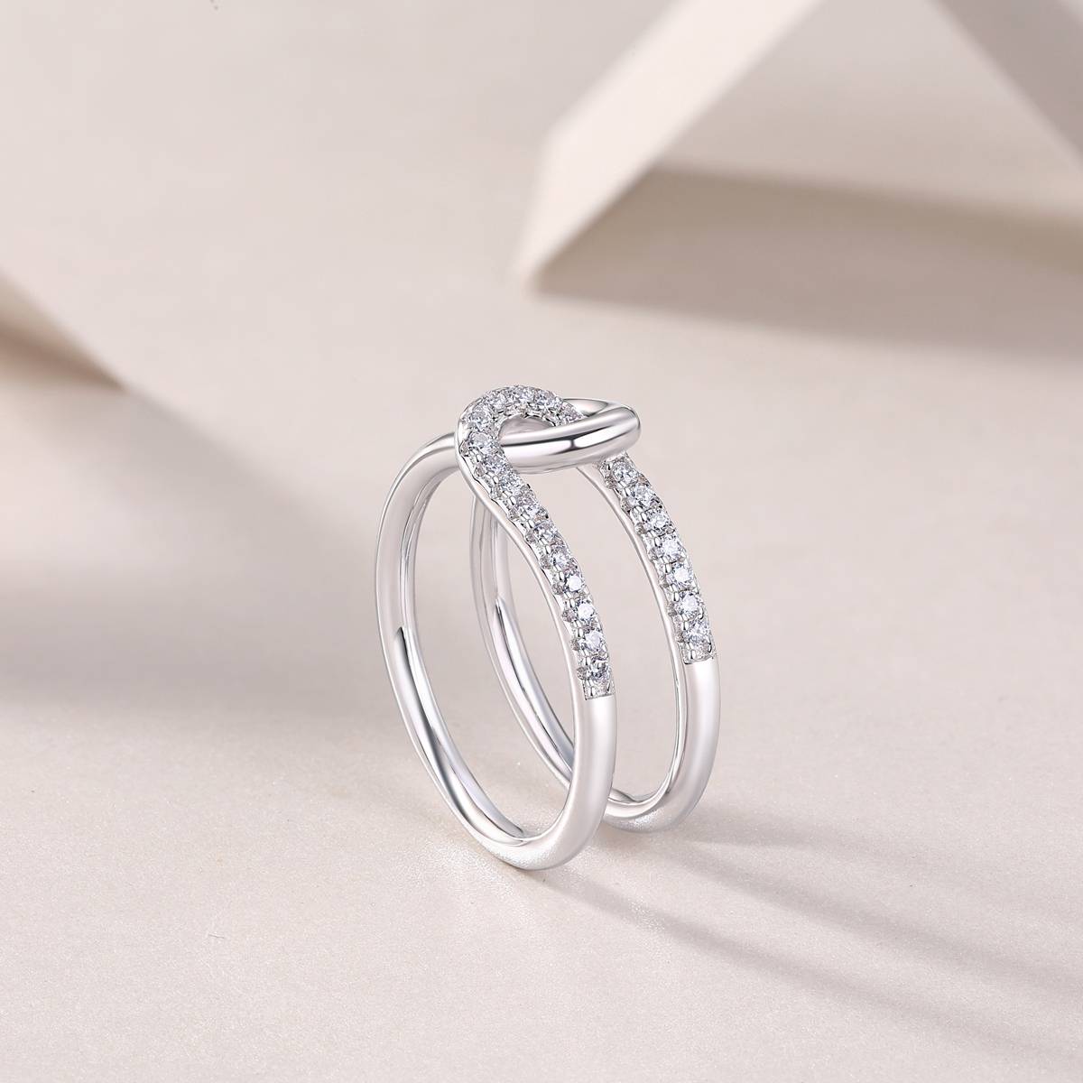 R13687款S925银镀18K白金女戒莫桑钻厘石0.22CT