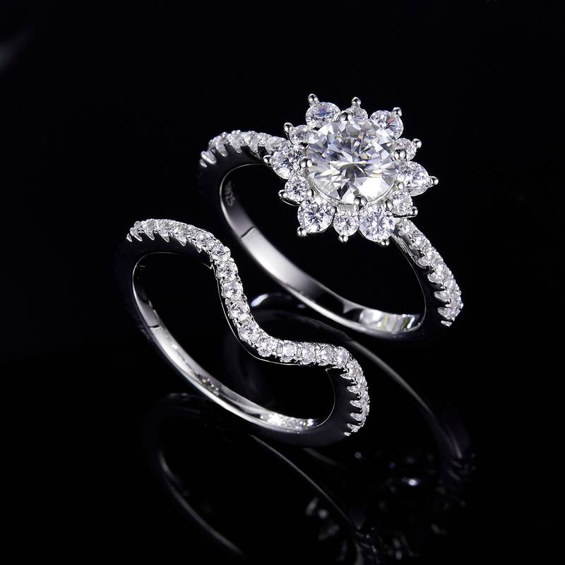 Sunflower Women's Ring S925 Silver Plated Platinum Primary and Secondary Set, Stacked Customized Main Stone Moissanite Diamond 1.0ct/Secondary Stone High Carbon Diamond