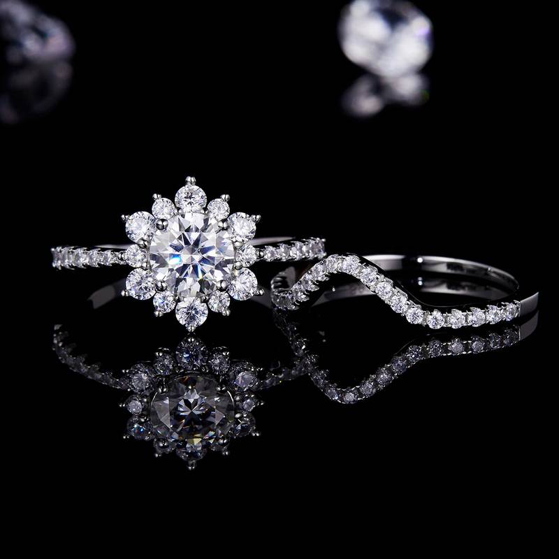 Sunflower Women's Ring S925 Silver Plated Platinum Primary and Secondary Set, Stacked Customized Main Stone Moissanite Diamond 1.0ct/Secondary Stone High Carbon Diamond