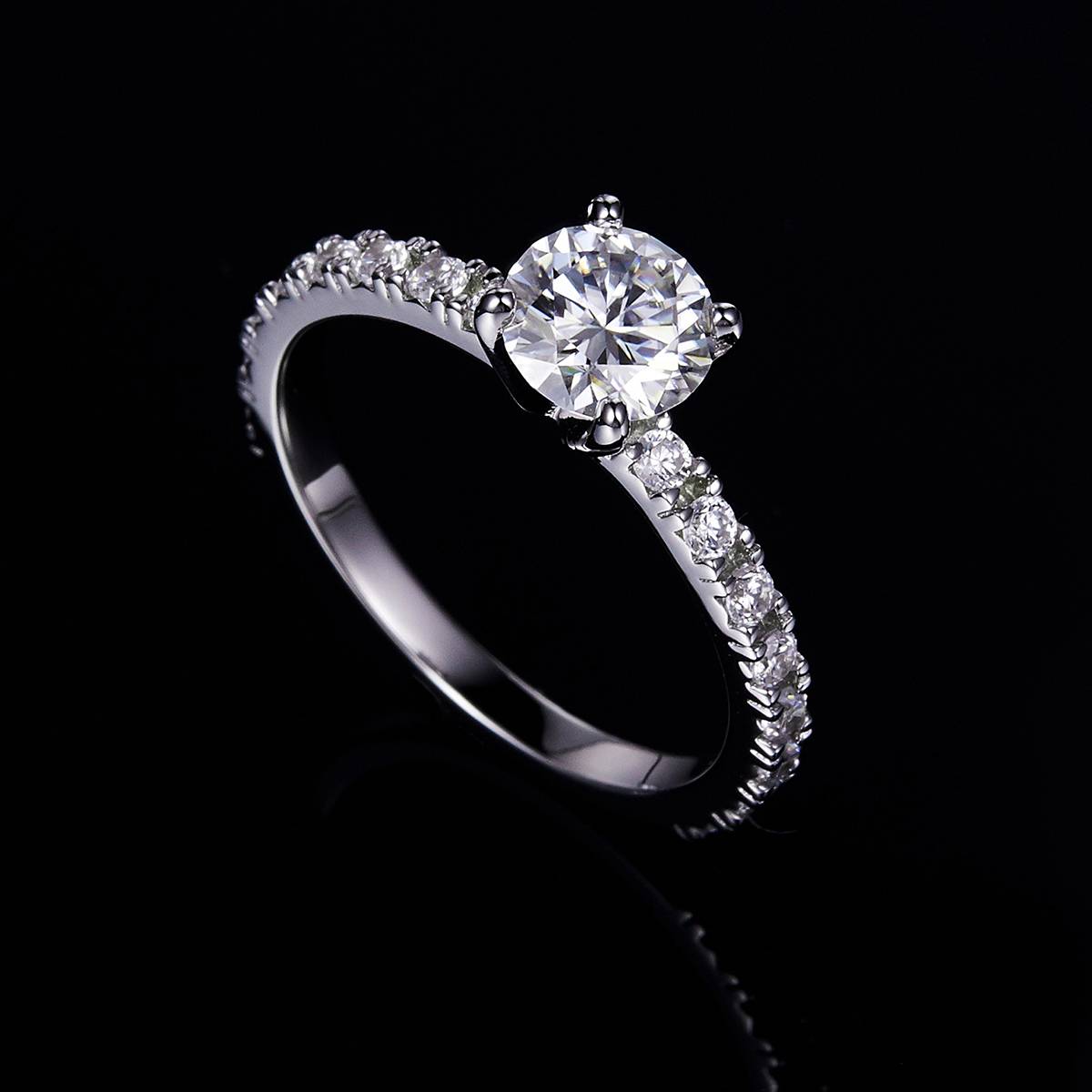 Light Luxury Four Claw Women's Ring S925 Silver Plated Platinum Customized Main Stone Moissanite  1.0ct/Secondary Stone High Carbon Diamond