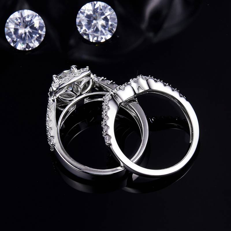 Fashionable luxury square bag women's ring S925 silver plated platinum main and secondary sets of rings, stacked and customized main stone moissanite diamond 1.0ct/secondary stone high carbon diamond