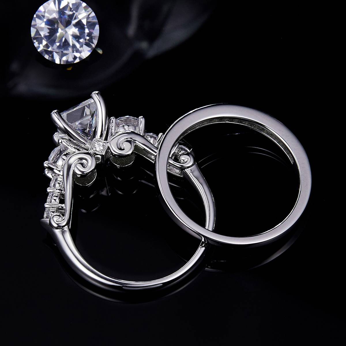 Luxury Princess Square Three Stone Women's Ring S925 Silver Plated Platinum Primary and Secondary Set Customized Stacked Primary Stone Moissanite  1.2ct/Secondary Stone High Carbon Diamond