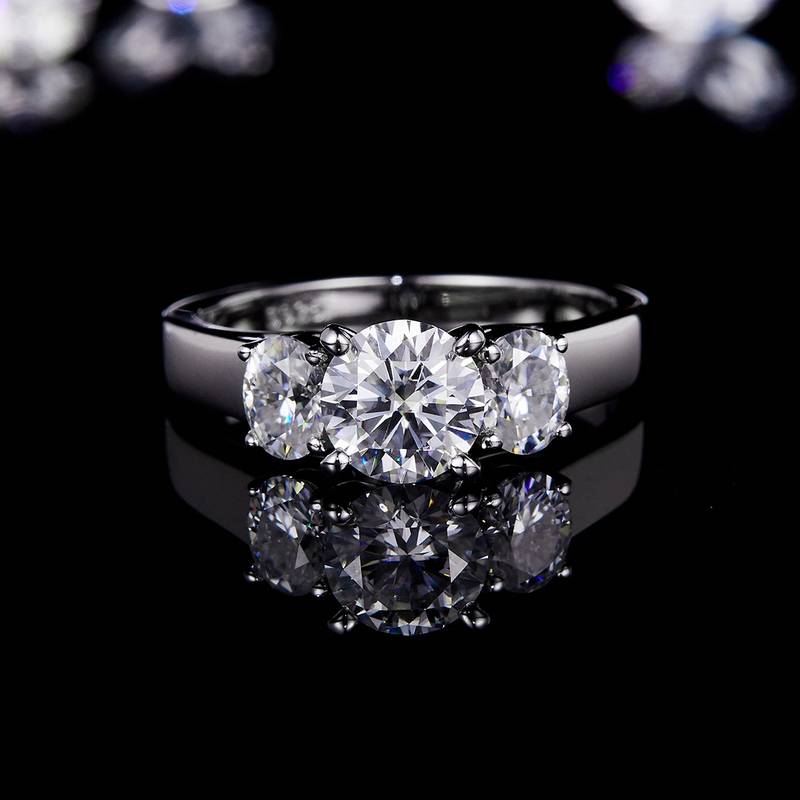 Four Claw Pigeon Egg Three Diamond Women's Ring S925 Silver Plated Platinum Customized Main Stone Moissanite Diamond 1.0ct/Secondary Stone High Carbon Diamond