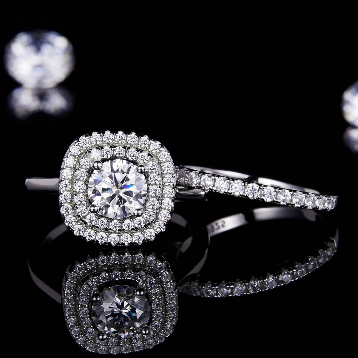 Luxury Square Bag Women's Ring S925 Silver Plated Platinum Primary and Secondary Set Ring Stacked Customized Main Stone Moissanite  1.0ct/Secondary Stone High Carbon Diamond