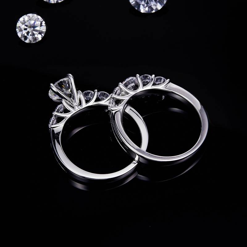 Simple and fashionable full diamond women's ring S925 silver plated platinum main and secondary sets, stacked and customized main stone moissanite diamond 1.0ct/secondary stone high carbon diamond