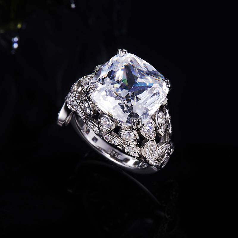 Hollow pattern luxury inlaid women's ring S925 silver plated white gold customized main stone moissanit diamond 9.0ct/secondary stone high carbon diamond