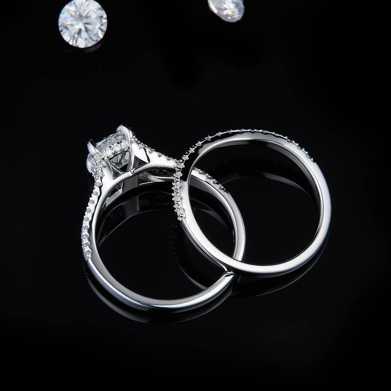 Group inlaid niche four claw women's ring S925 silver plated platinum main and secondary sets of rings stacked and customized main stone moissanite diamond 1.0ct/secondary stone high carbon diamond