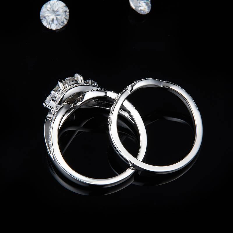 Exaggerated Twisted Arm Cross Women's Ring S925 Silver Plated Platinum Primary and Secondary Set Ring Stacking Customized Main Stone Moissanite Diamond 1.0ct/Secondary Stone High Carbon Diamond