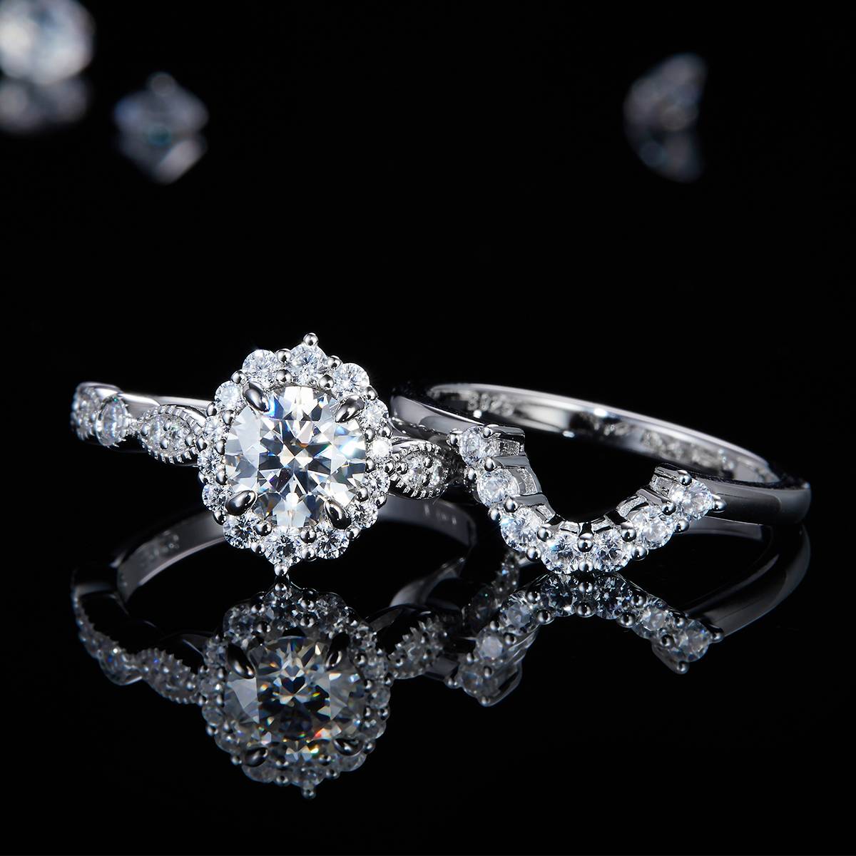 Flower shaped Diamond Women's Ring S925 Silver Plated Platinum Primary and Secondary Set Ring Stacked Customized Main Stone Moissanite  1.0ct/Secondary Stone High Carbon Diamond
