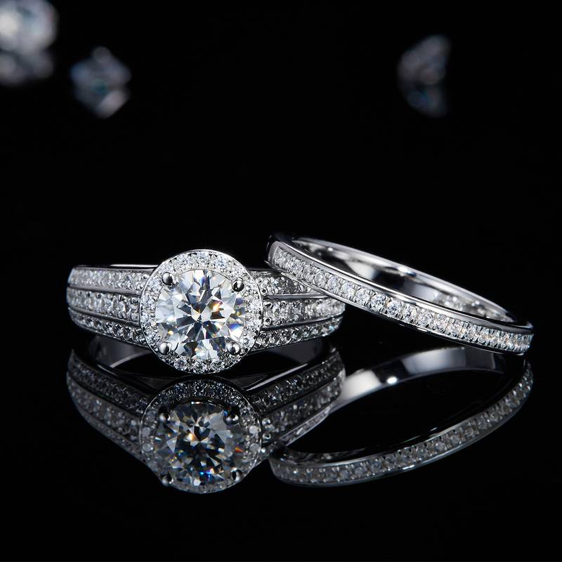 Luxury high-end round bag women's ring S925 silver plated platinum main and secondary sets of rings, stacked and customized main stone moissanite diamond 1.0ct/secondary stone high carbon diamond