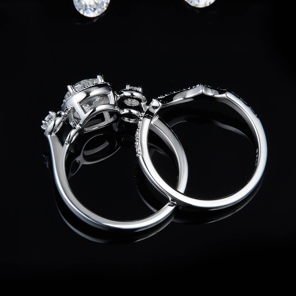 豪镶三石圆包女戒S925银镀白金主副套戒叠戴定制主石莫桑钻1.0ct/副石高碳钻