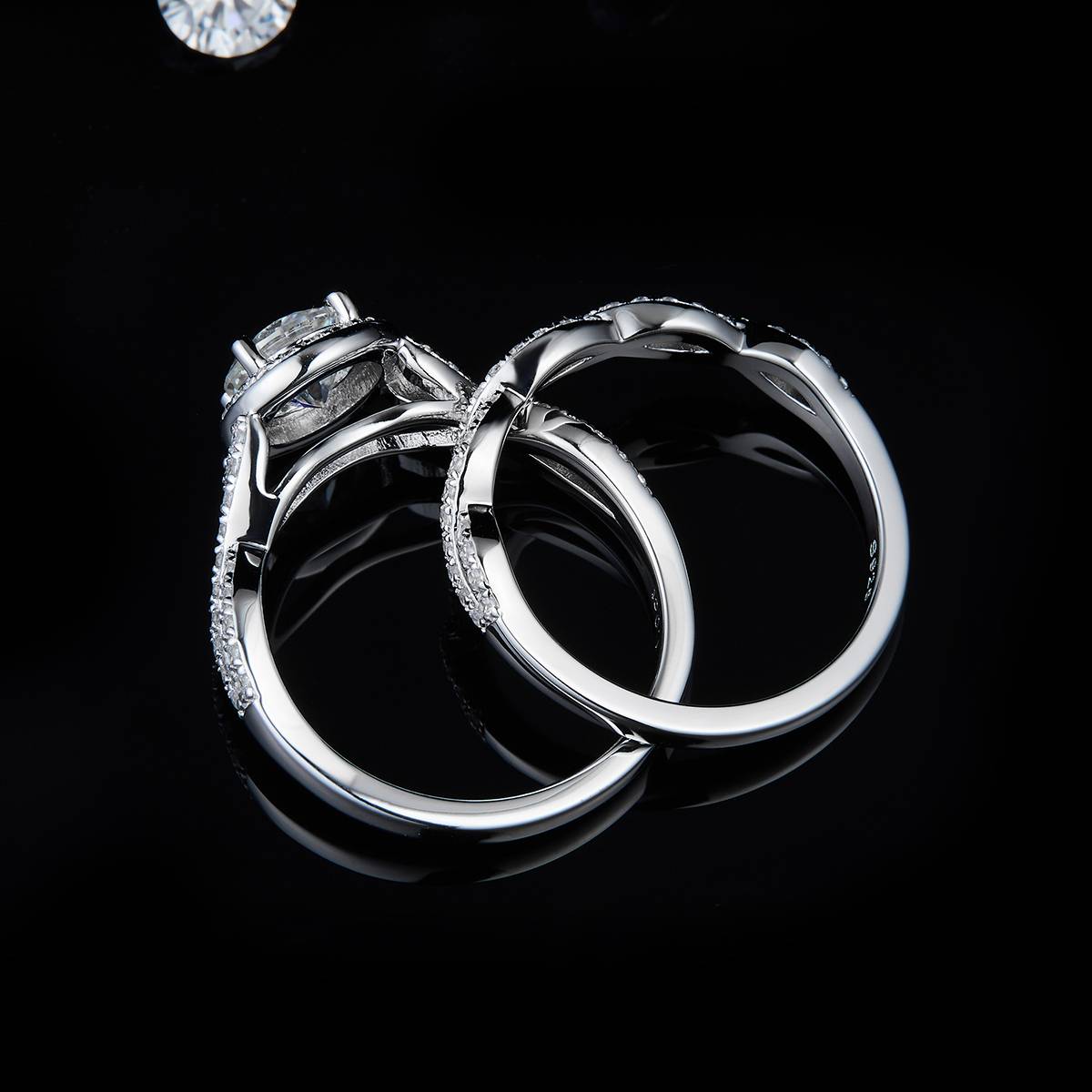 交叉轻奢圆包女戒S925银镀白金主副套戒叠戴定制主石莫桑钻1.0ct/副石高碳钻