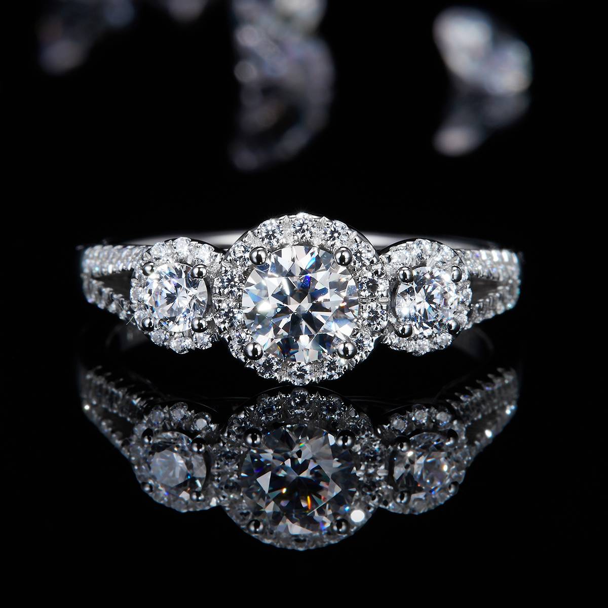Three Stone Round Bag Women's Ring S925 Silver Plated Platinum Customized Main Stone Moissanite Diamond 0.5ct/Secondary Stone High Carbon Diamond