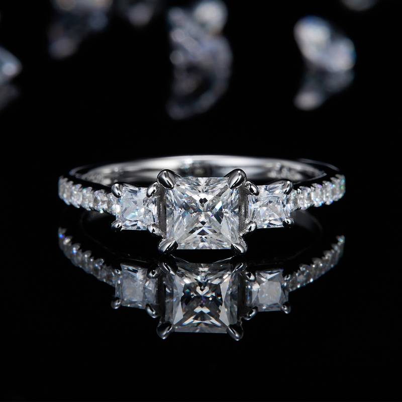 Princess Fang Three Stone Women's Ring S925 Silver Plated Platinum Customized Main Stone Moissanite Diamond 0.8ct/Secondary Stone High Carbon Diamond